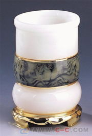 深圳千藝坊 木雕工藝品生產廠家，專業定制筆筒團購與多功能茶臺